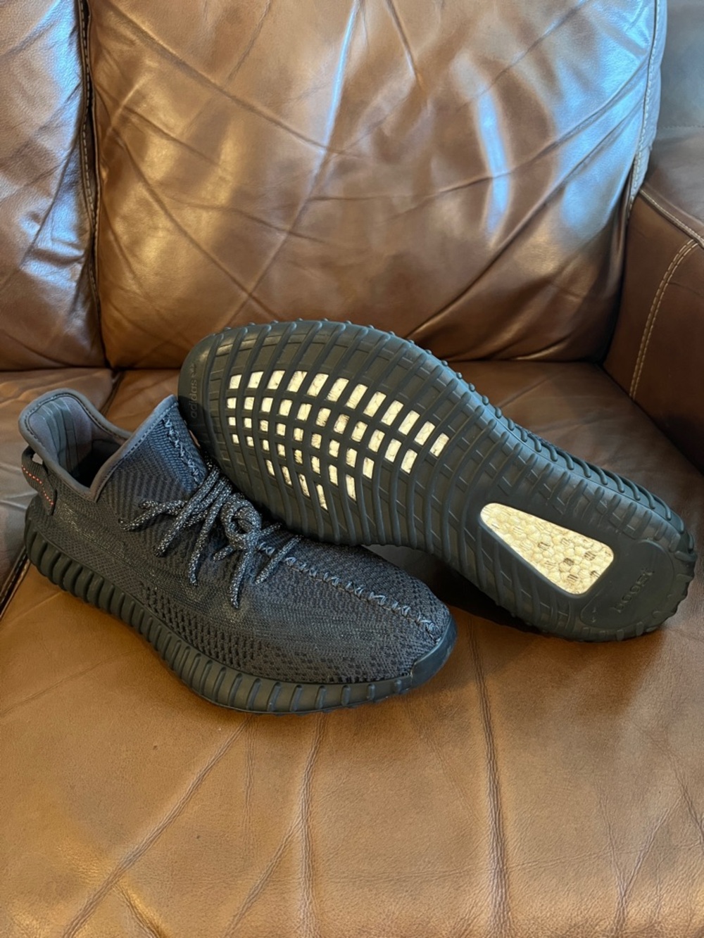 Adidas Yeezy Boost 350 V2 Black/Red (Non-Reflective) Size 12 Worn ~30x